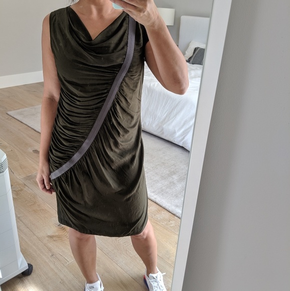 VPL Dresses & Skirts - VPL Olive dress size medium